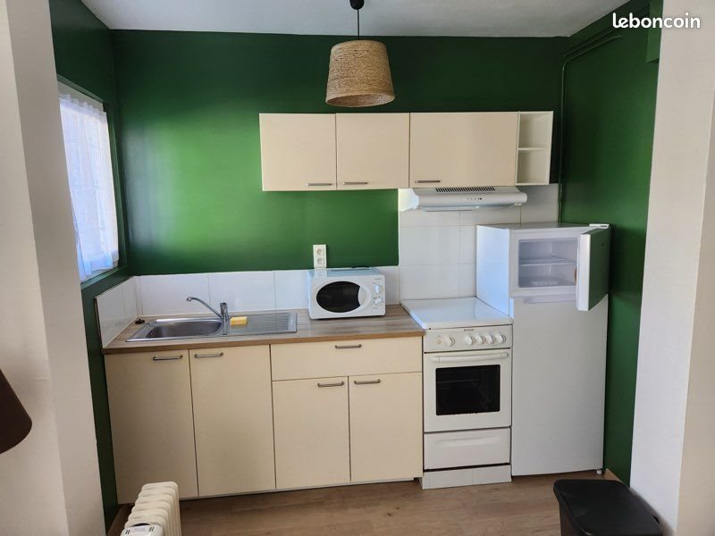 Appartement à louer, 37m², Saint-Sauves-d'Auvergne