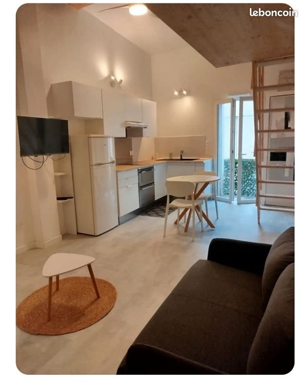 Appartement à louer, 26m², Sète