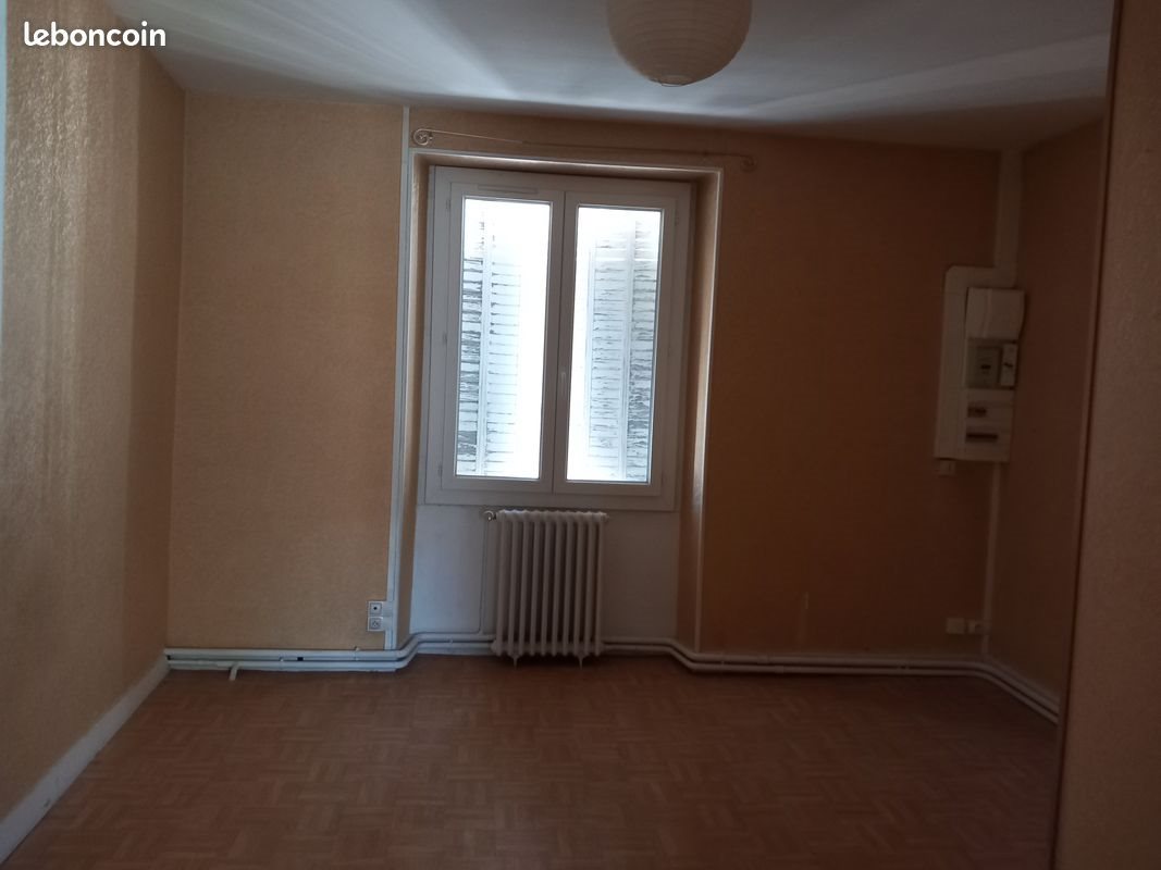 Appartement à louer, 75m², Ruffec