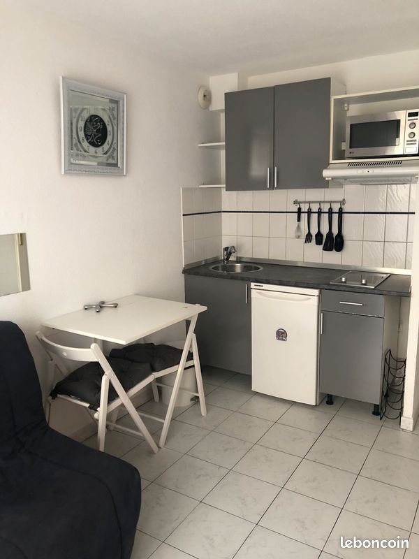 Appartement à louer, 18m², Marseille 8ème