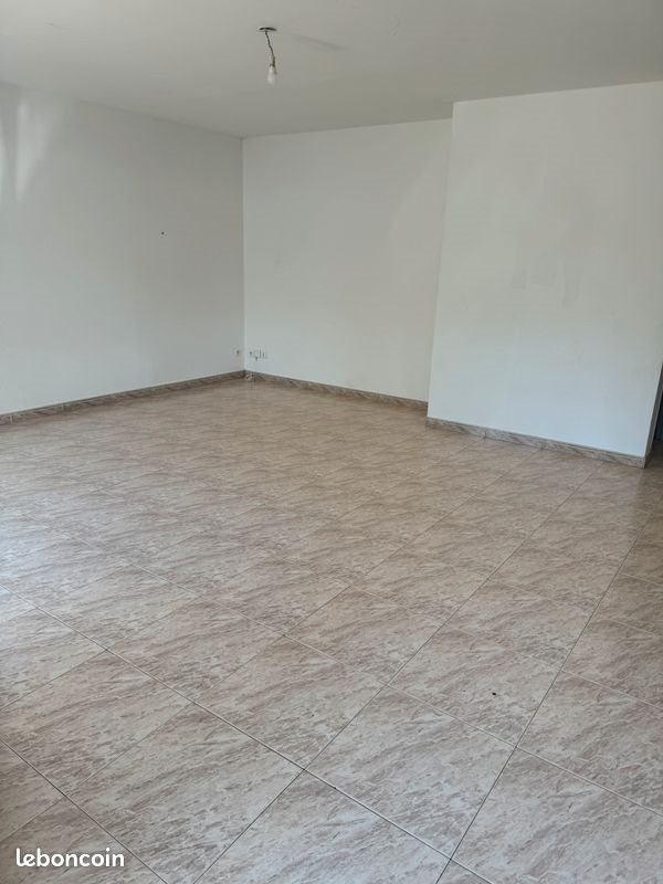 Appartement à louer, 85m², Tiercé