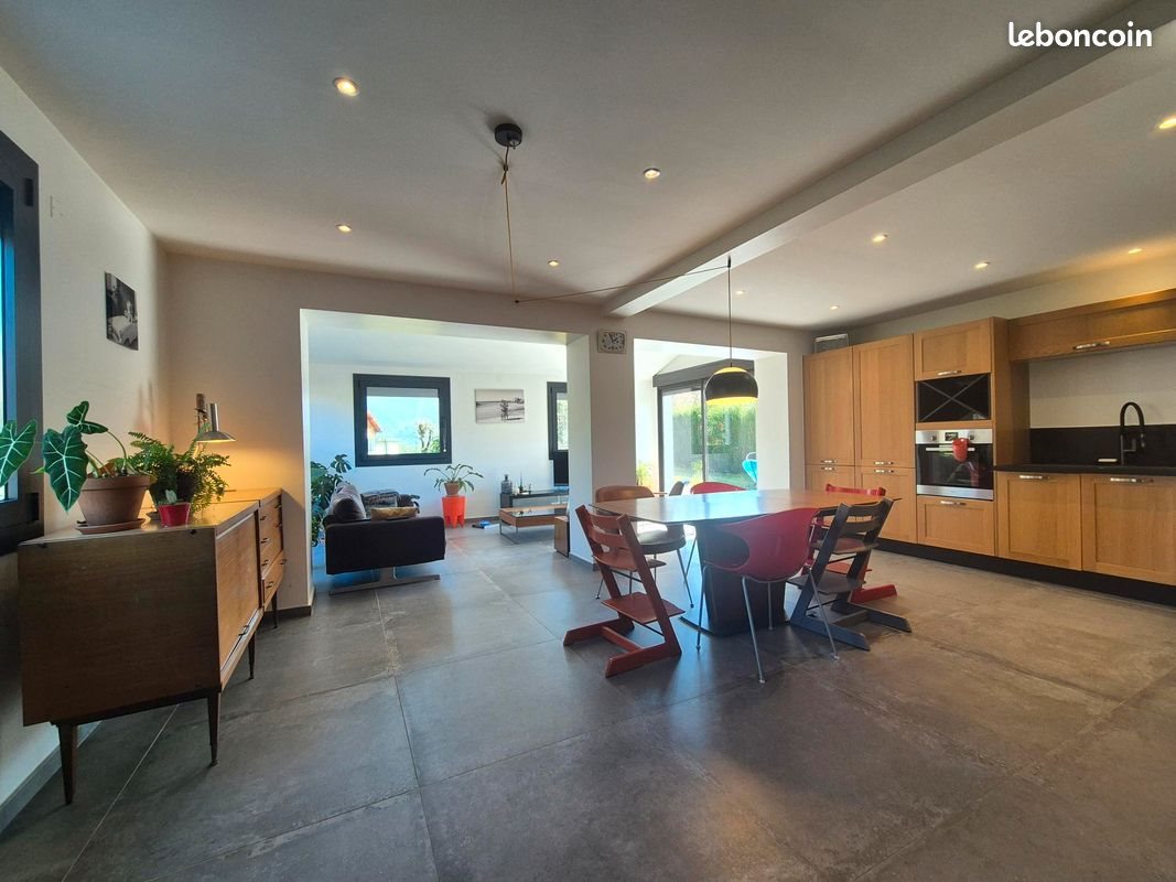 Maison à vendre, 117m², Montagny-les-Lanches