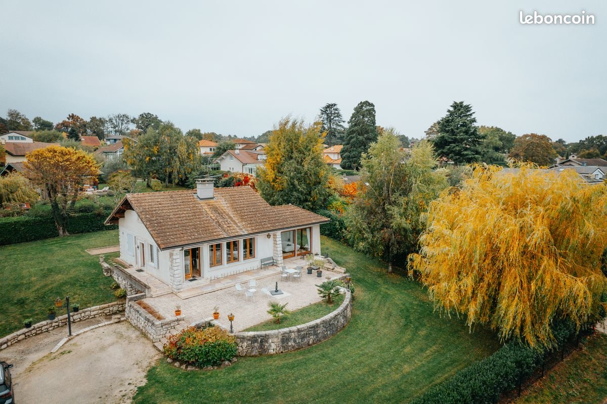 Maison à louer, 110m², Nernier