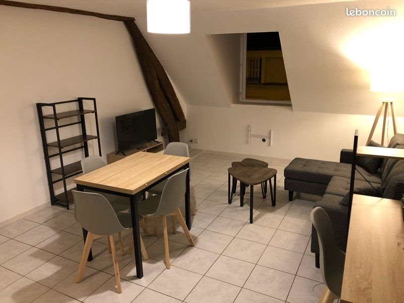 Appartement à louer, 30m², Blois