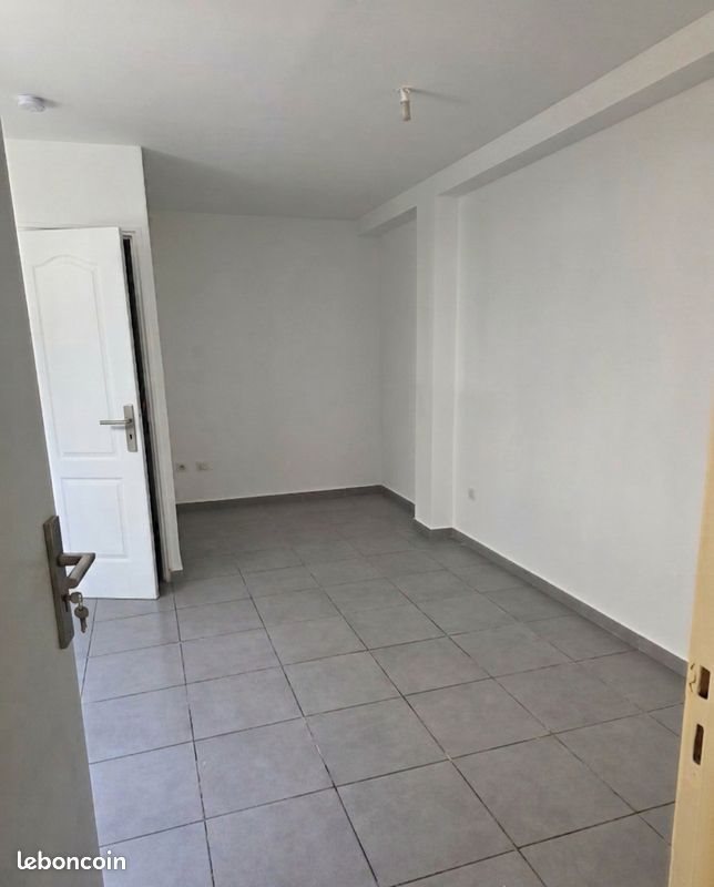Appartement à louer, 21m², La Seyne-sur-Mer