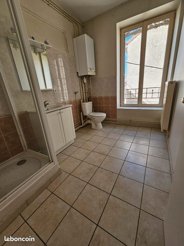 Appartement à louer, 84m², Saint-Florentin