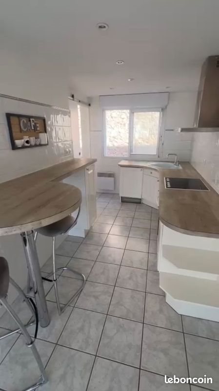 Appartement à louer, 73m², Sète