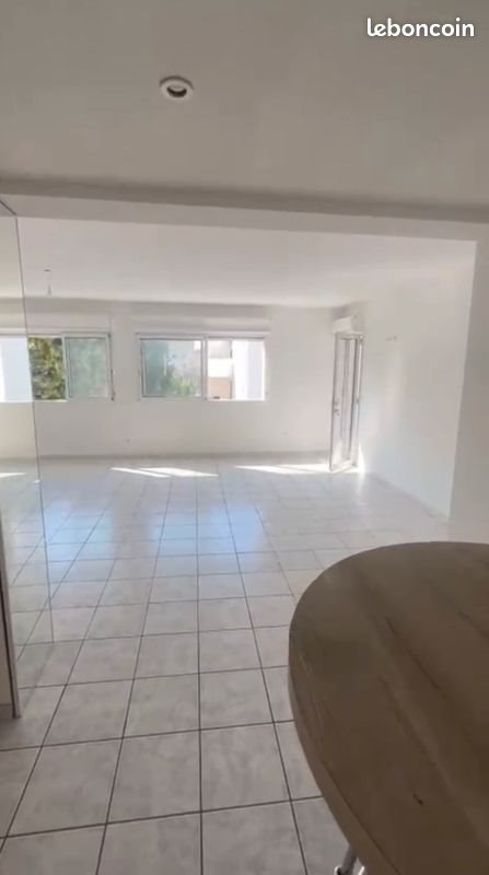Appartement à louer, 73m², Sète