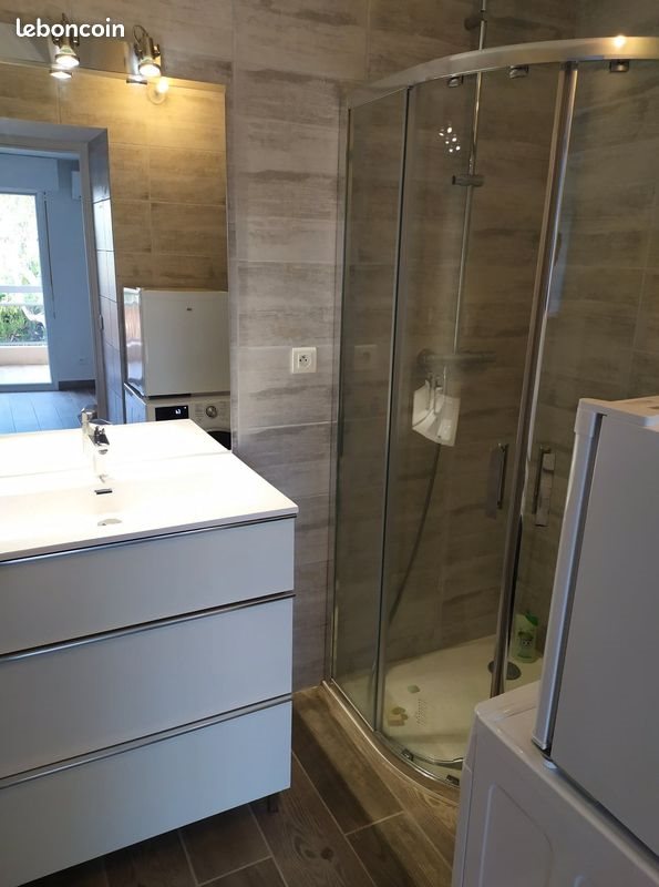 Appartement à louer, 25m², Antibes