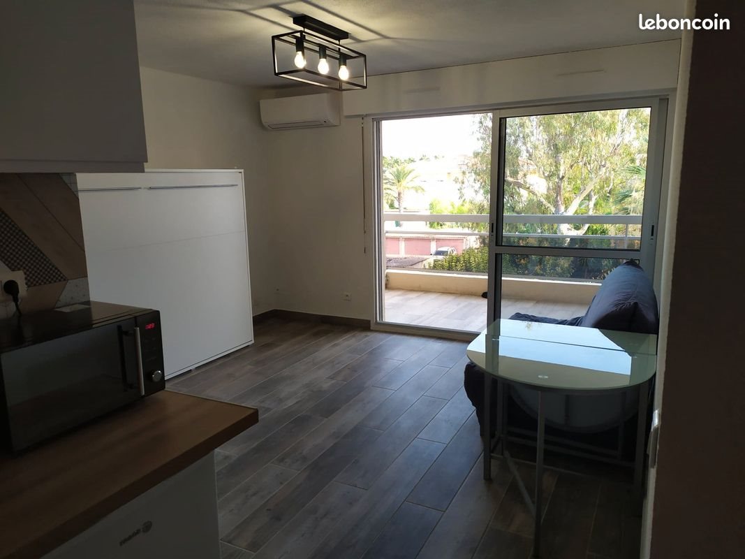 Appartement à louer, 25m², Antibes