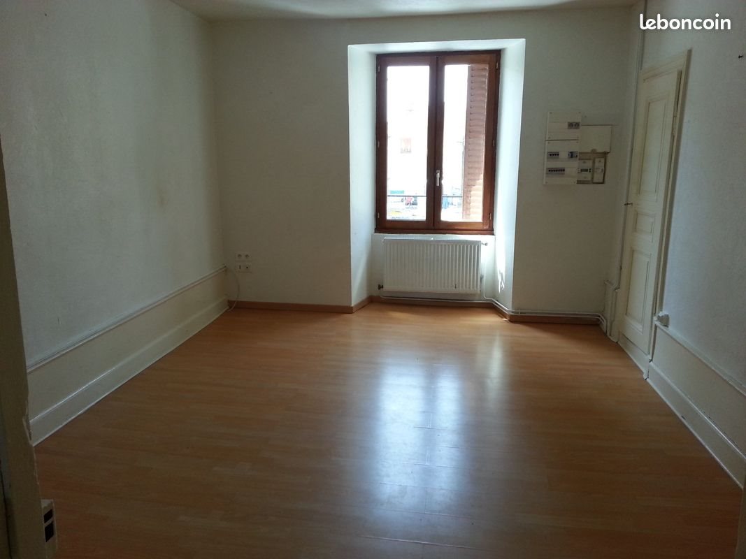 Appartement à louer, 32m², Usson-en-Forez