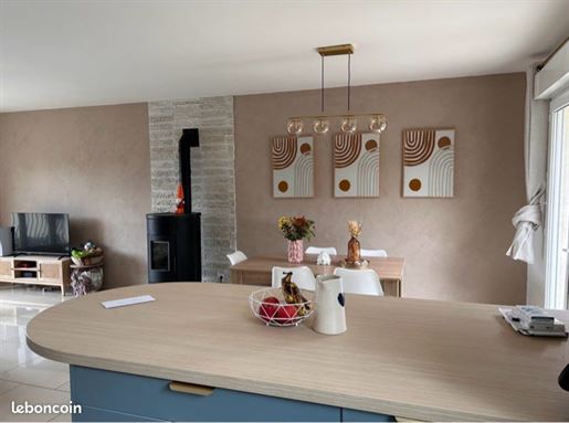 Advert pic 0