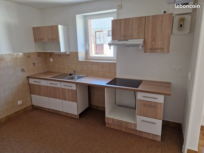 Appartement à louer, 45m², Parigné-l'Evêque