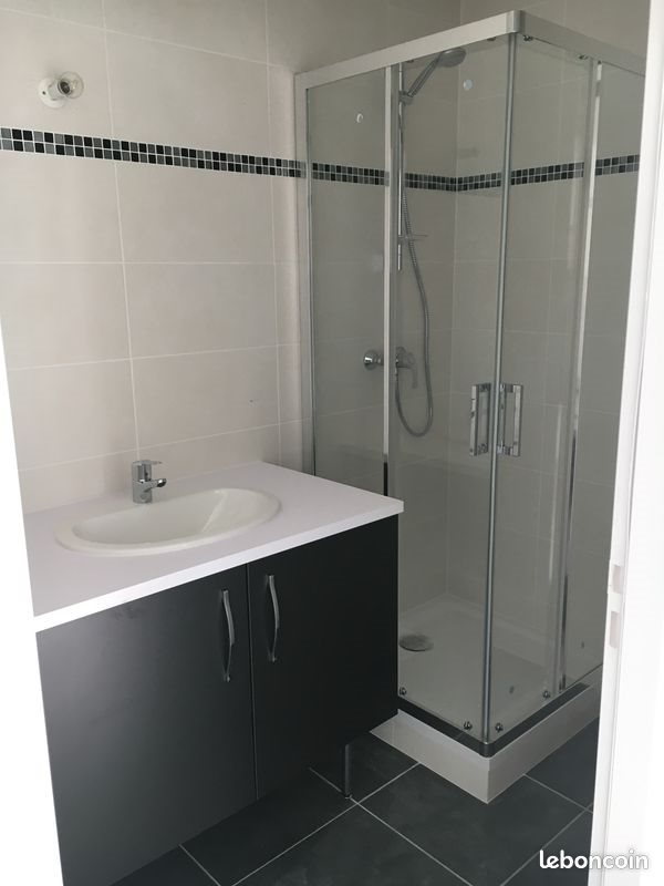 Appartement à louer, 76m², Divonne-les-Bains
