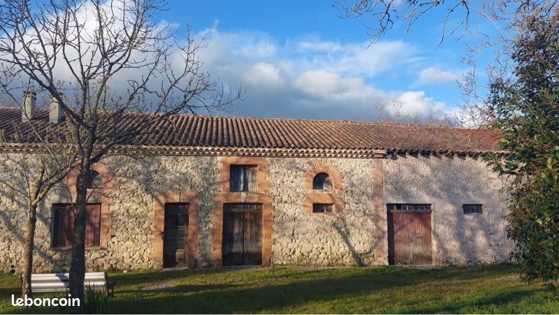 Maison à vendre, 600m², Auriac-sur-Vendinelle