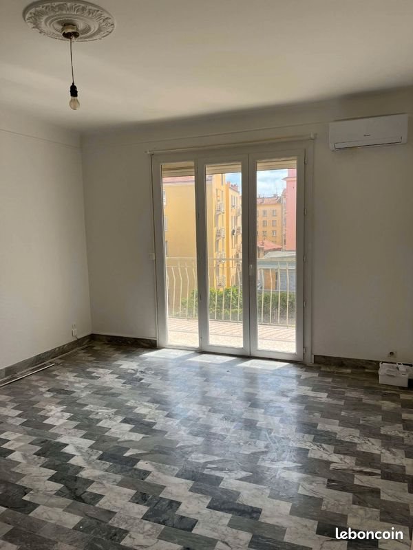 Appartement à louer, 80m², Ajaccio
