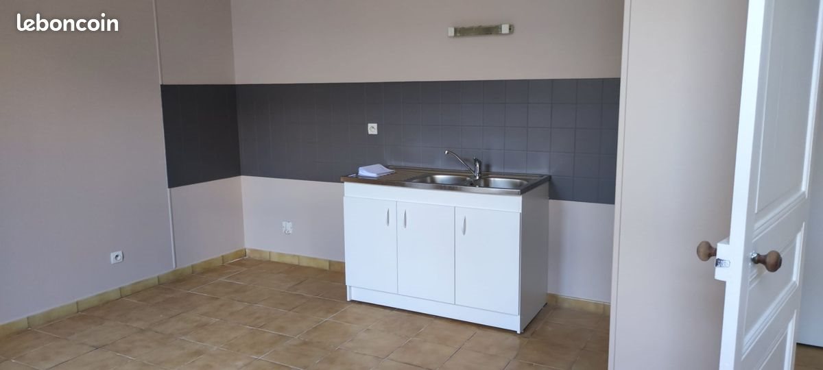 Appartement à louer, 67m², Chef-Boutonne
