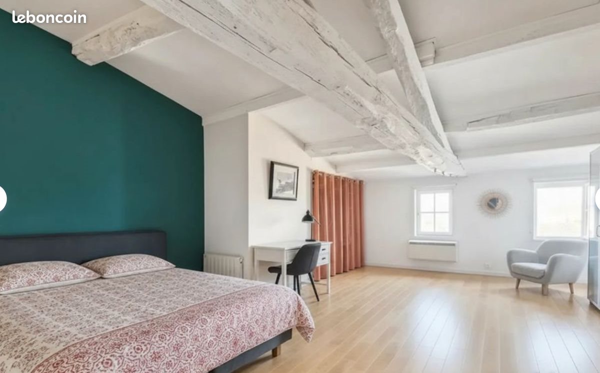 Appartement à louer, 185m², Saintes