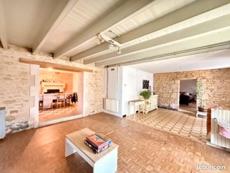 Maison à vendre, 190m², Saint-Laurent-de-la-Salle