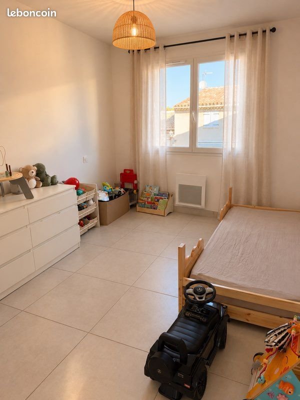 Appartement à louer, 66m², Charleval