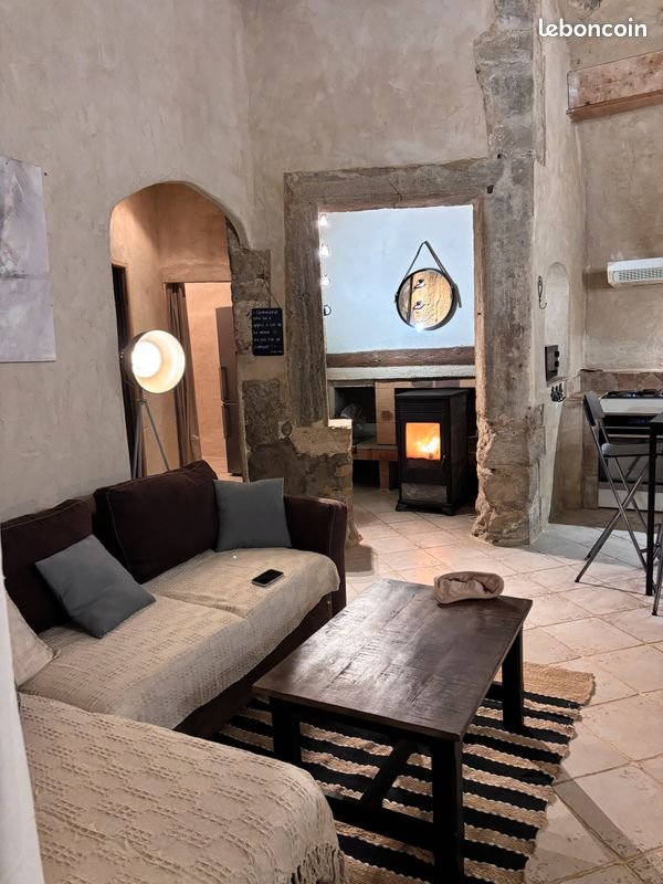 Maison à louer, 100m², Aurons