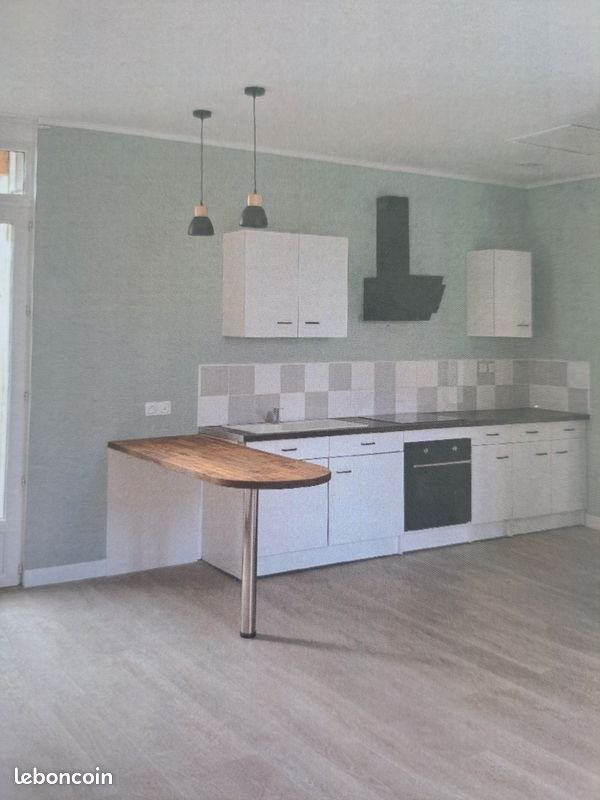 Appartement à louer, 55m², Saintes