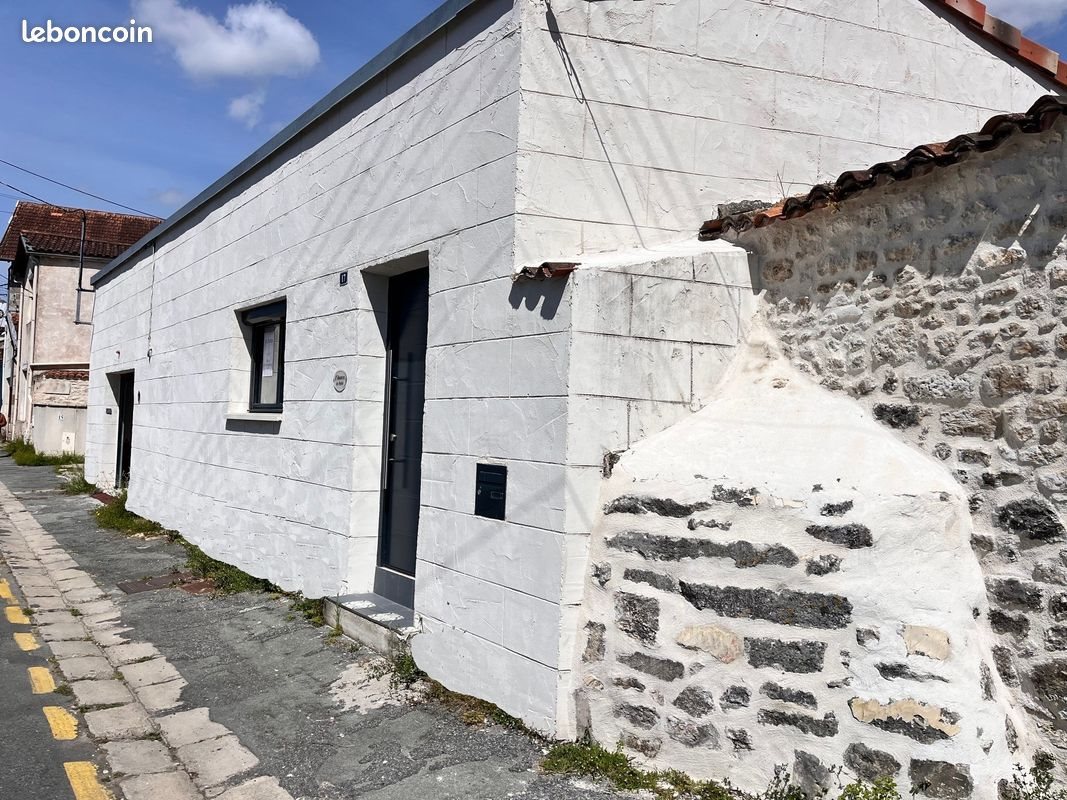 Appartement à louer, 95m², Saintes