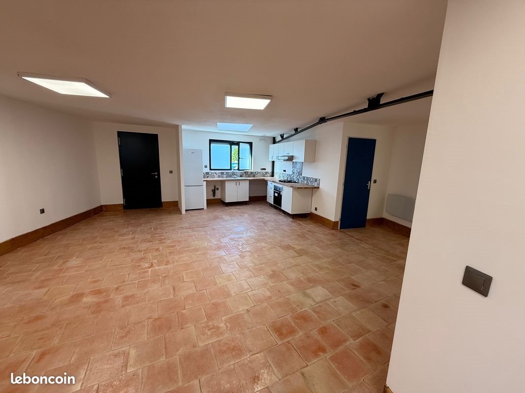 Appartement à louer, 95m², Saintes