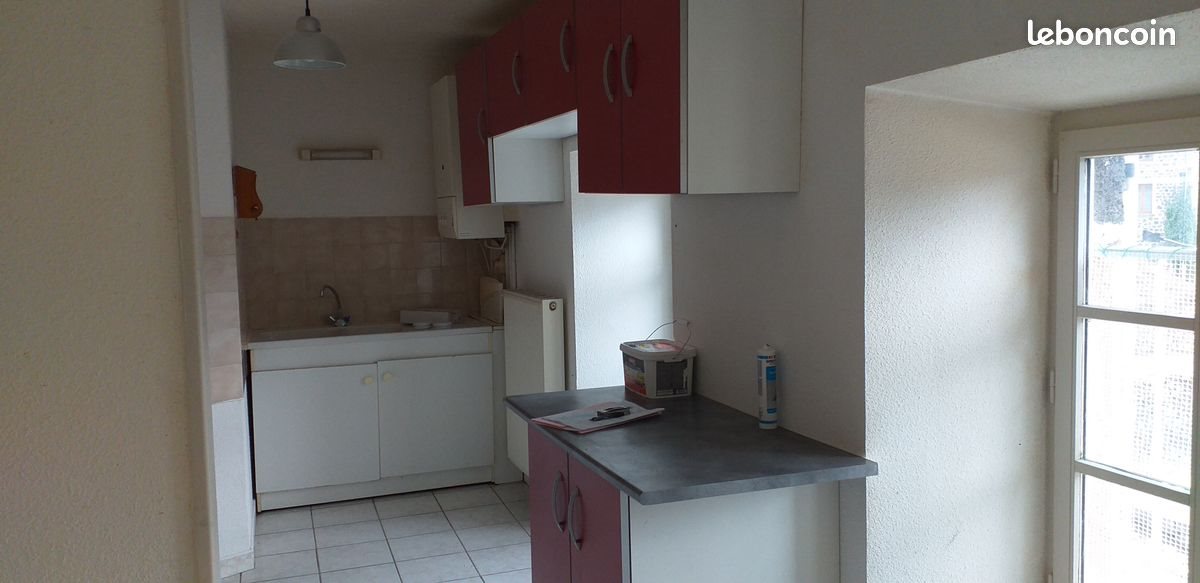 Maison à louer, 59m², Saint-Vidal
