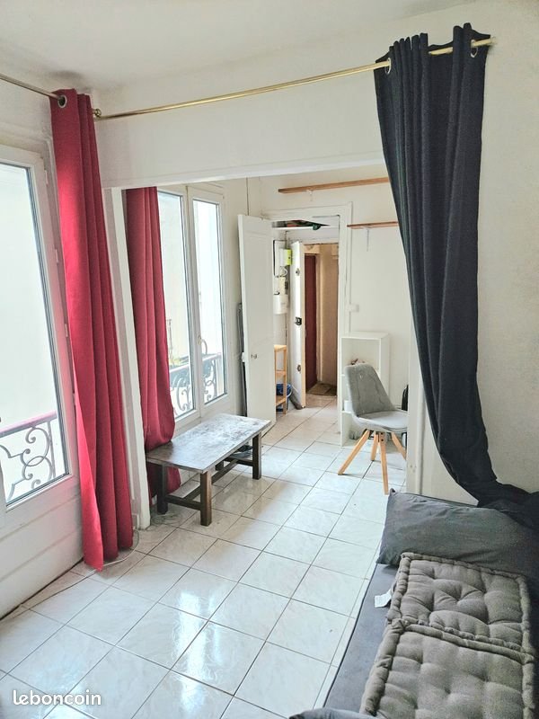 Appartement à louer, 16m², Paris 18ème