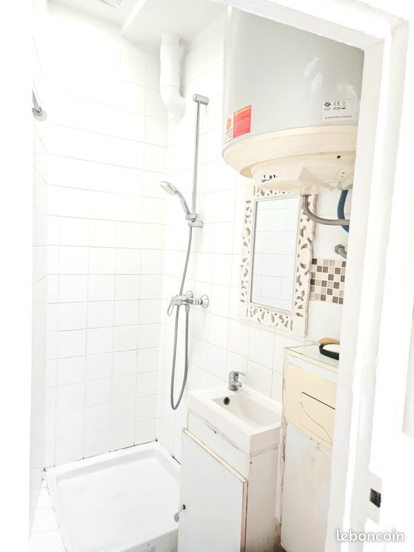 Appartement à louer, 16m², Paris 18ème