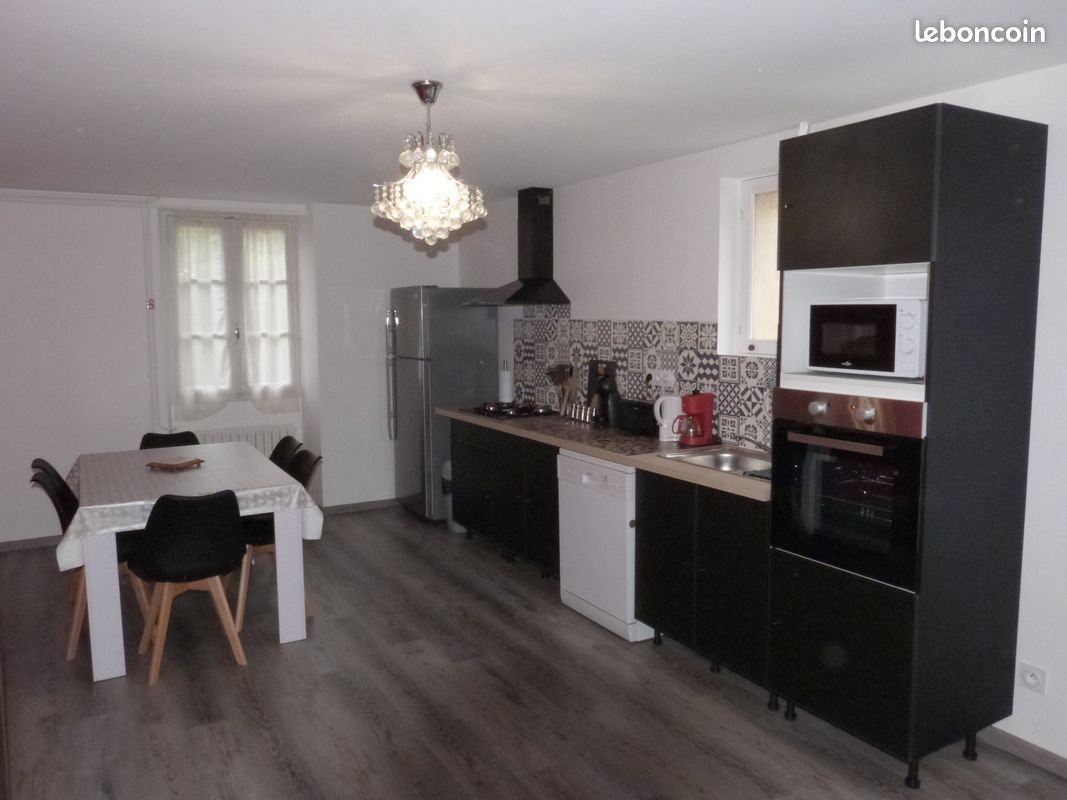 Maison à louer, 227m², Sarlat-la-Canéda