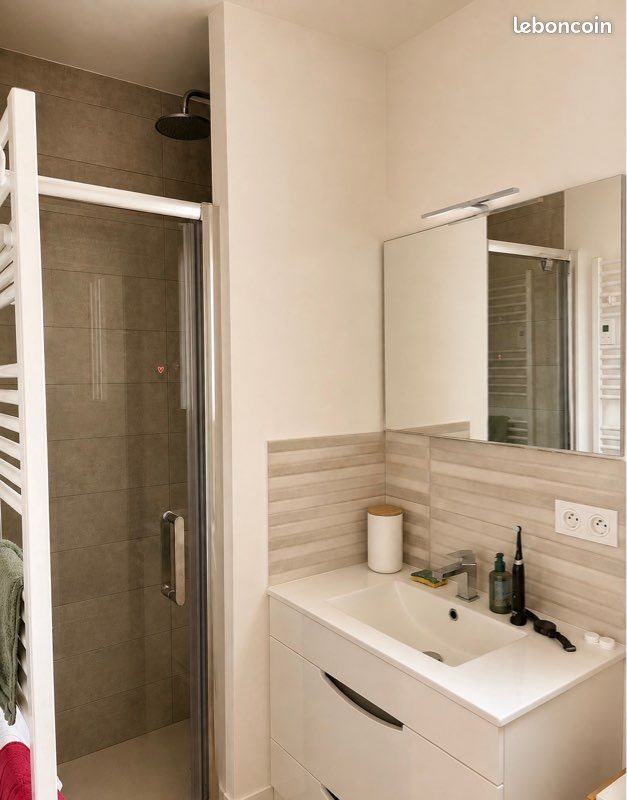 Maison à louer, 95m², Izon