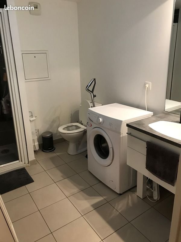 Appartement à louer, 46m², Courbevoie