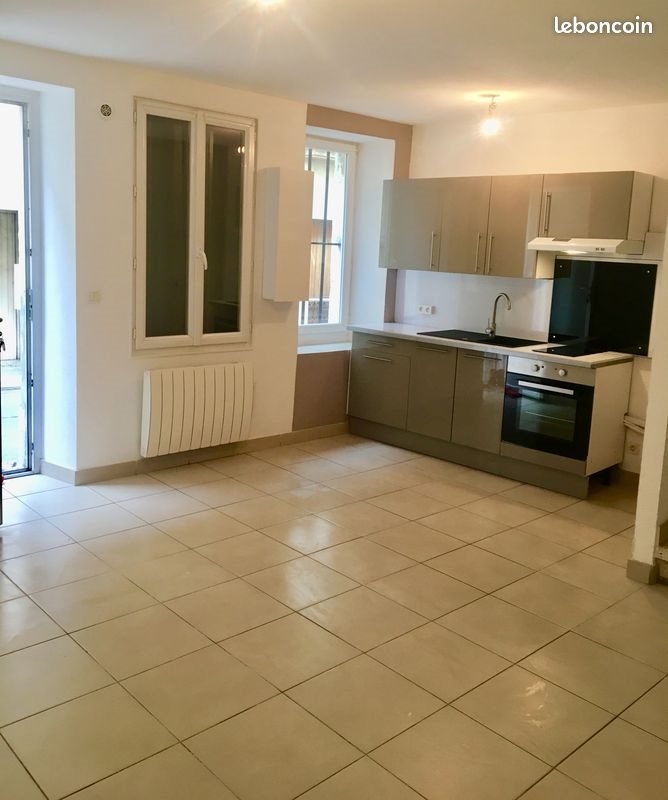 Appartement à louer, 65m², Valros