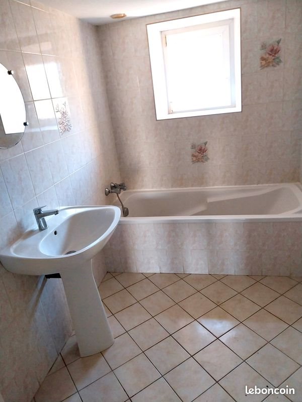 Maison à louer, 95m², Buléon