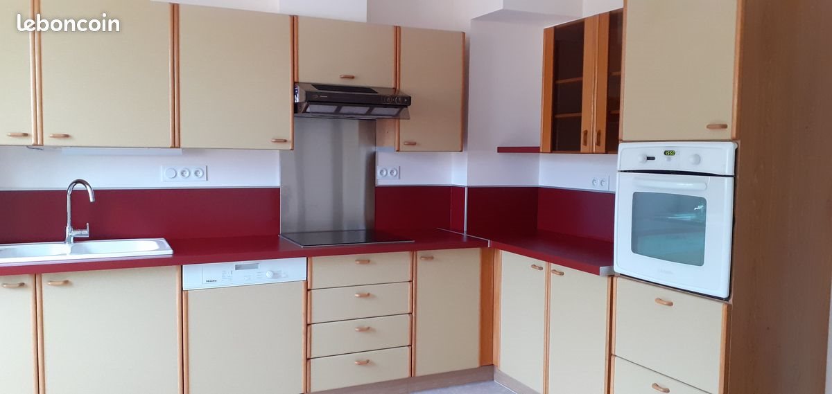 Appartement à louer, 125m², Saint-Laurent-du-Pape