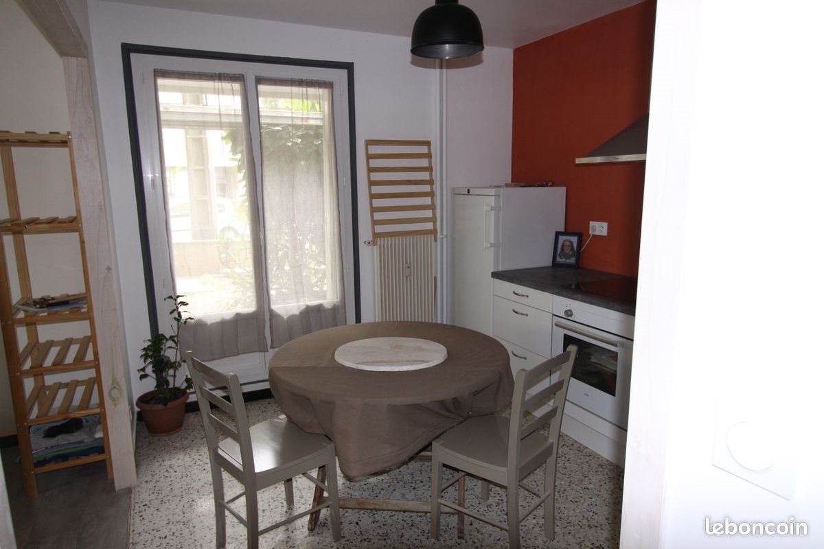 Appartement à louer, 32m², Saint-Etienne