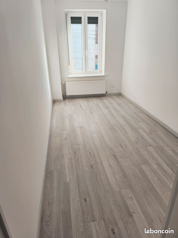 Appartement à louer, 46m², Floing