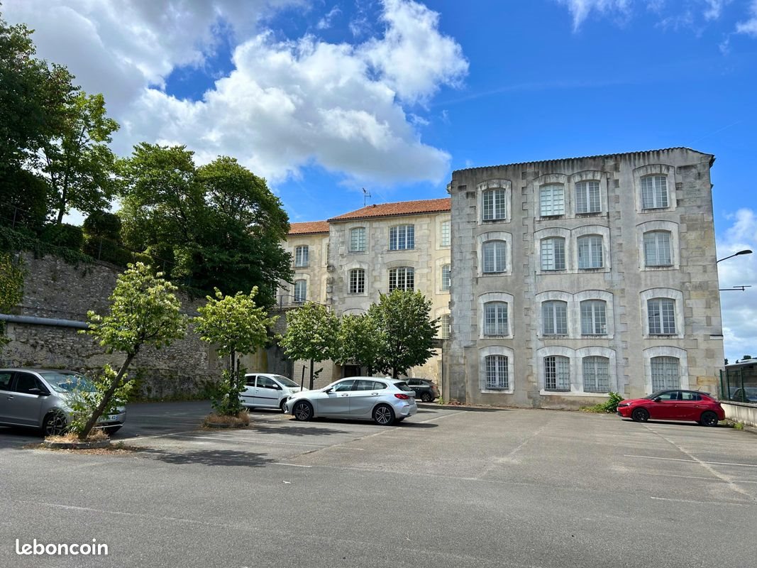 Appartement à louer, 84m², Cognac
