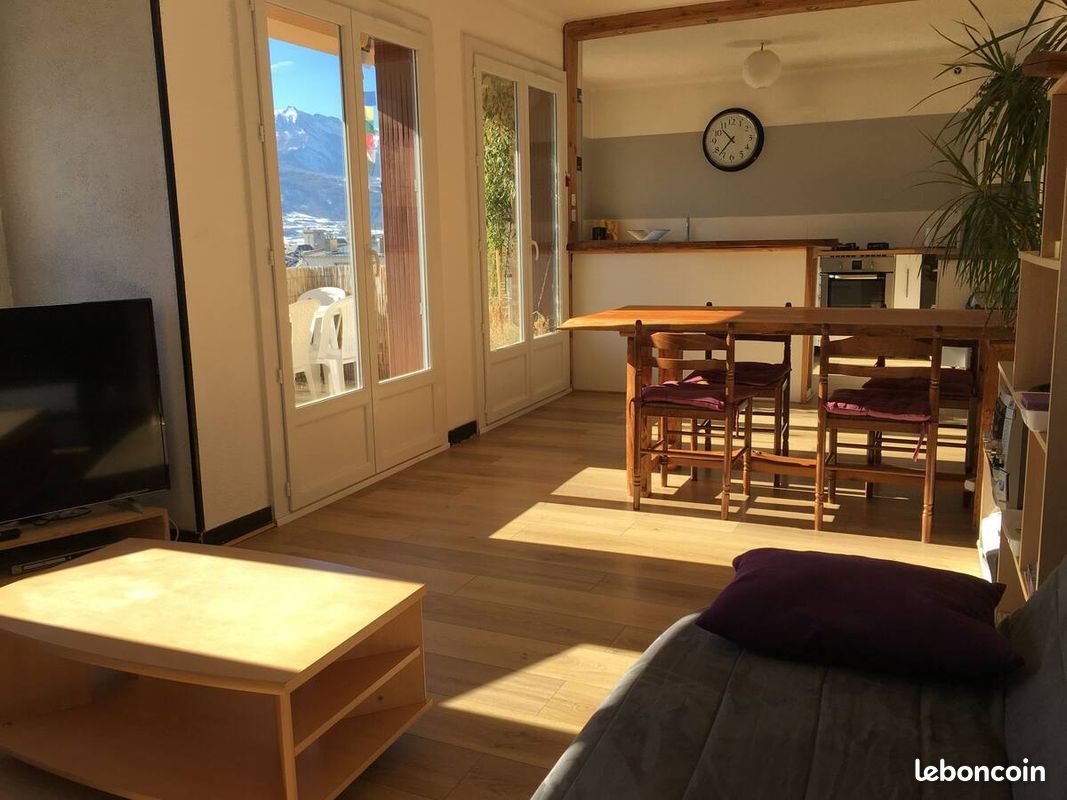 Appartement à louer, 70m², Embrun