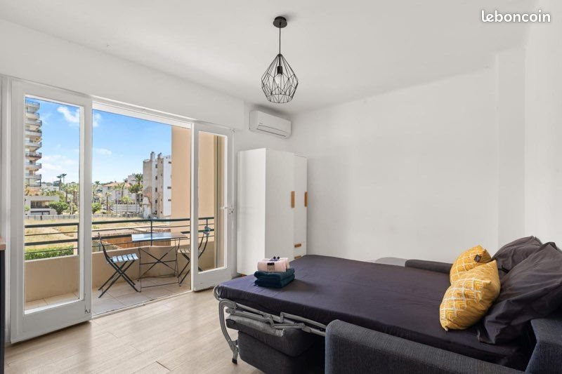 Appartement à louer, 22m², Antibes