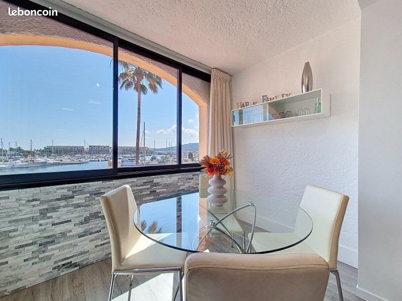 Appartement à louer, 33m², Cogolin