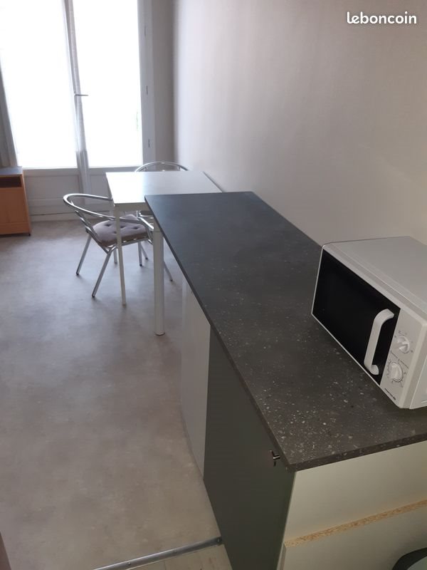 Appartement à louer, 19m², Issoire