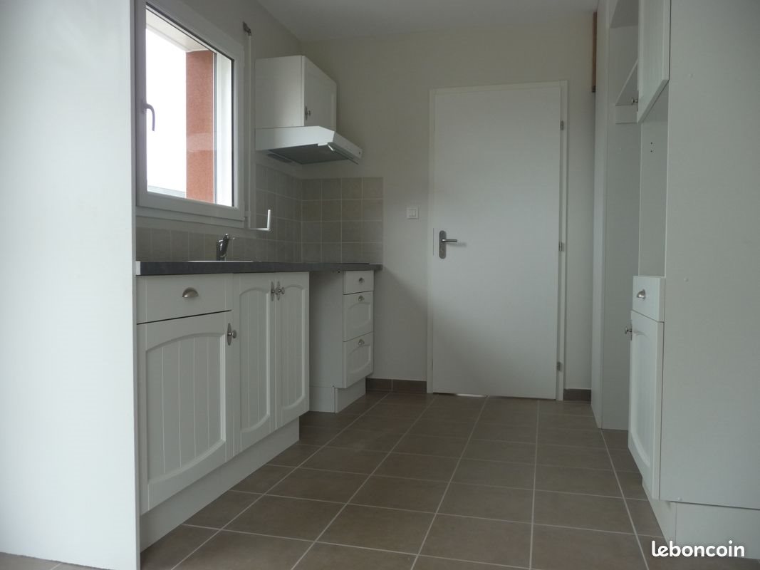 Maison à louer, 89m², Plouigneau