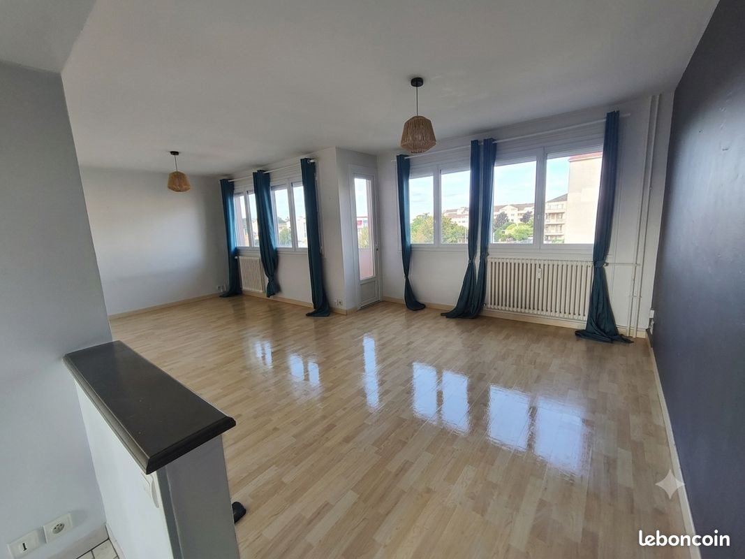 Appartement à louer, 79m², Charnay-lès-Mâcon