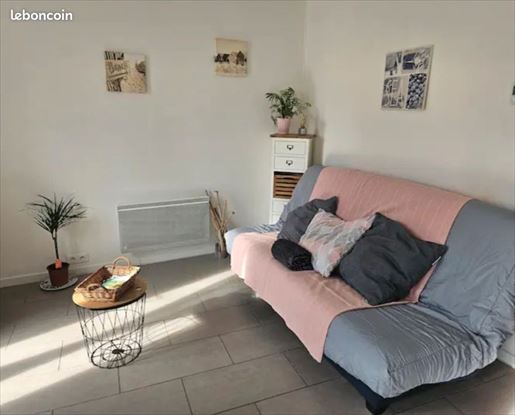 Advert pic 0