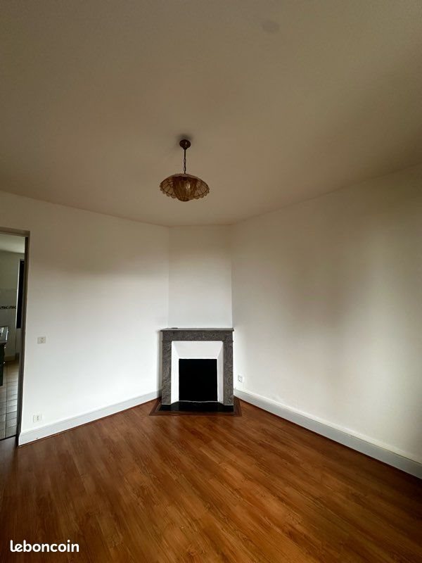 Appartement à louer, 59m², Latronquière