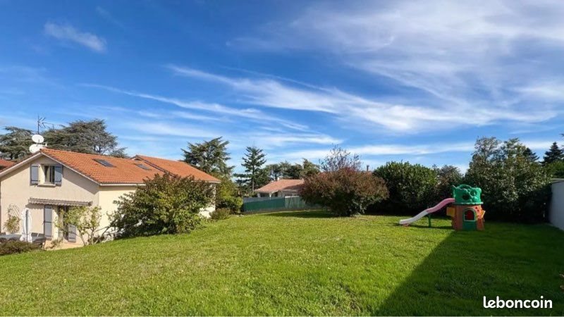 Maison à vendre, 141m², Lentilly
