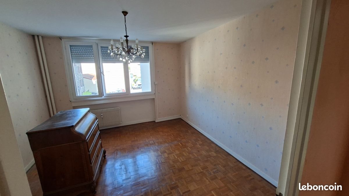 Appartement à louer, 100m², Le Chambon-Feugerolles